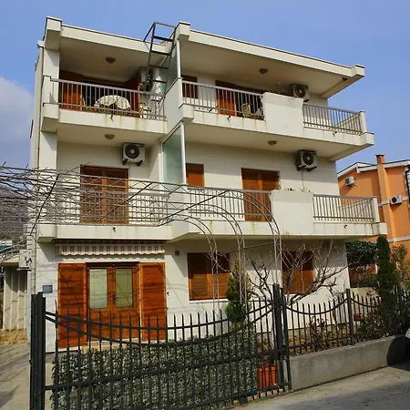Vila Jasmina شقة *